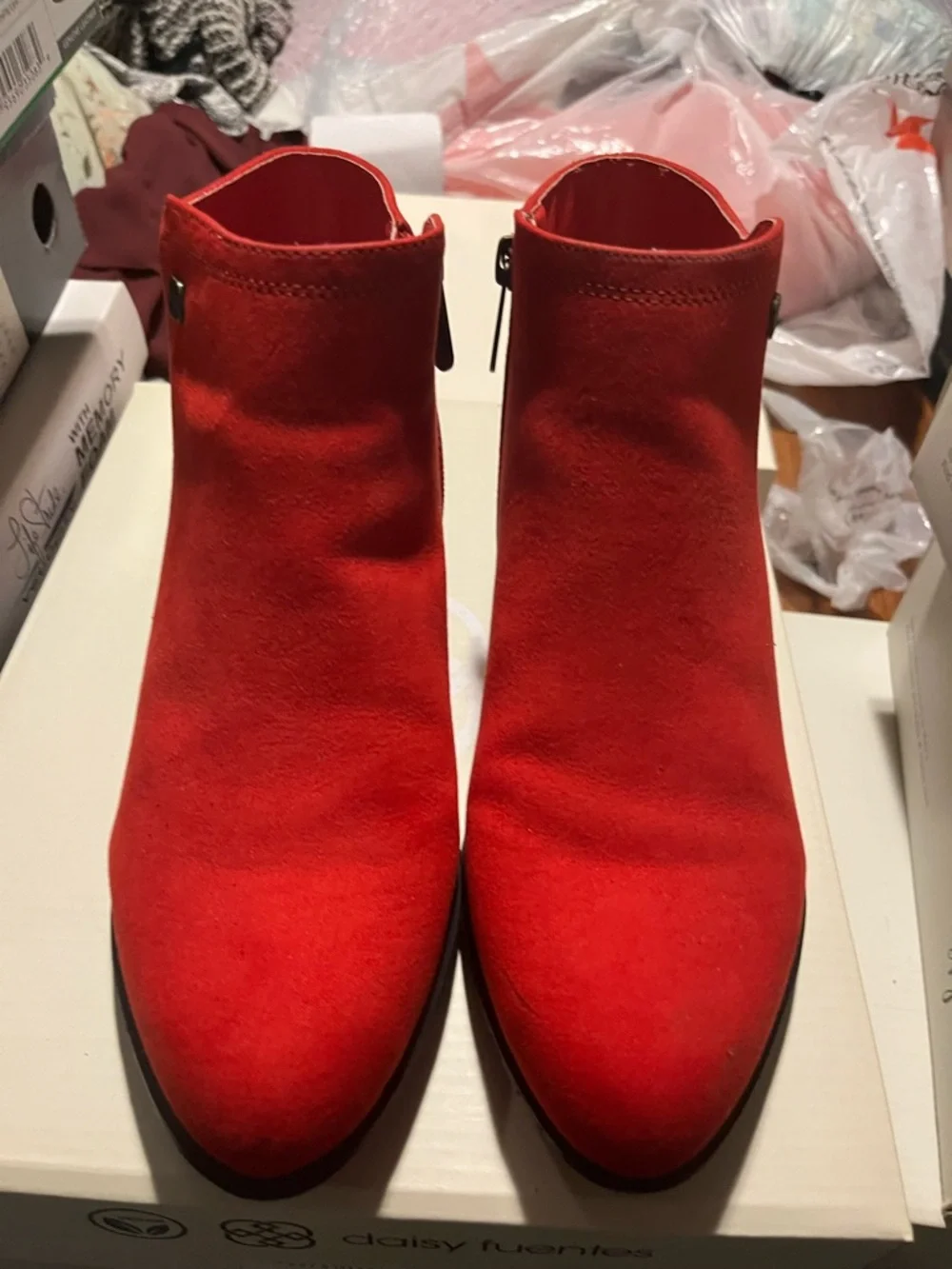 Daisy Fuentes Red Suede Ankle Booties - Picture 2 of 6